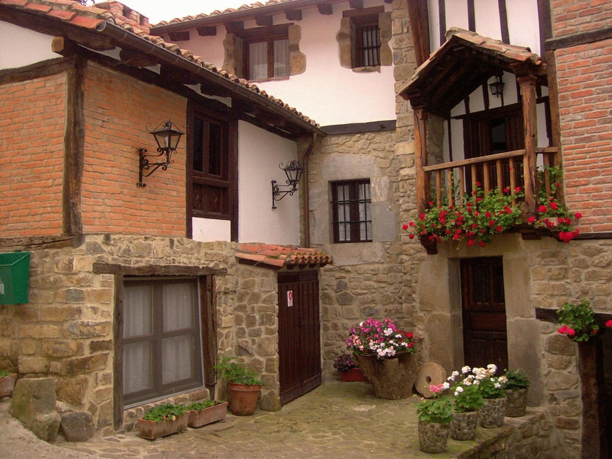 La Posada De Vinon - Casa Reda Luaran gambar
